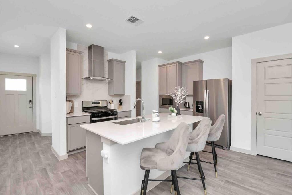 4Bedroom Escape - Near Med Center With Backyard Houston Dış mekan fotoğraf