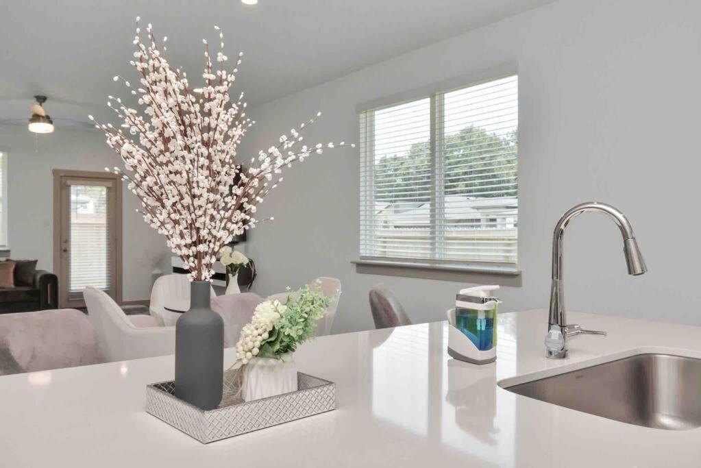 4Bedroom Escape - Near Med Center With Backyard Houston Dış mekan fotoğraf